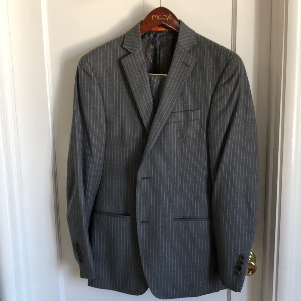 NWT Men’s Tallia Wool & cashmere suit